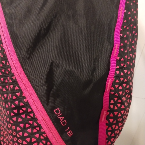 The North Face Diad 8 Backpack - Picture 3 of 5